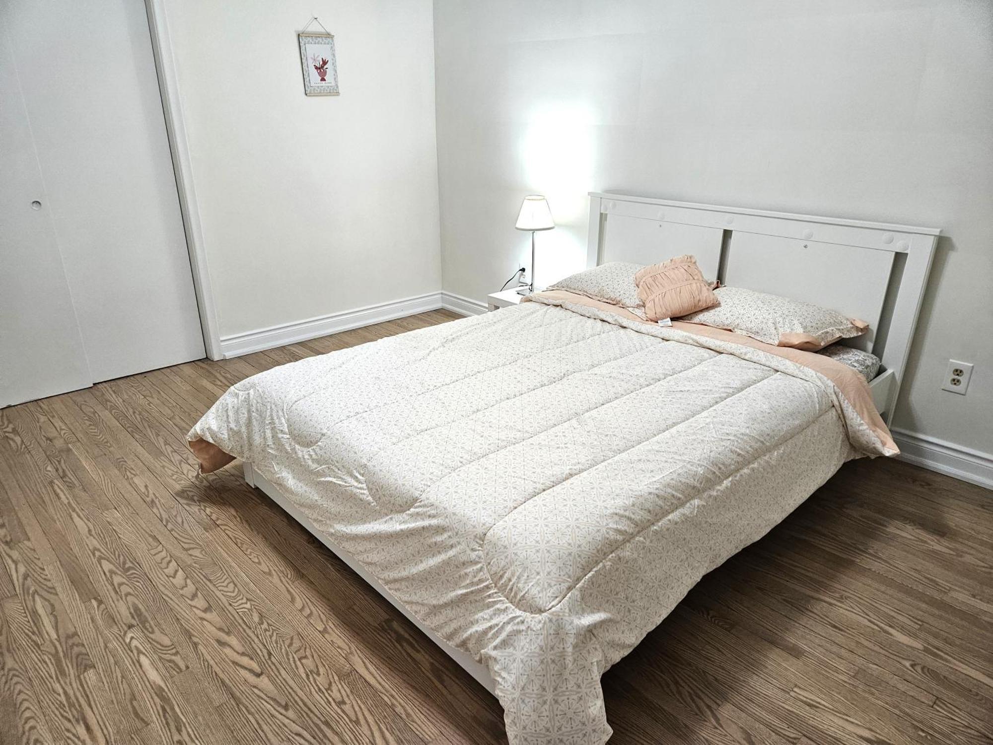Charming Detached House Near The Airport Lejlighed Mississauga Eksteriør billede
