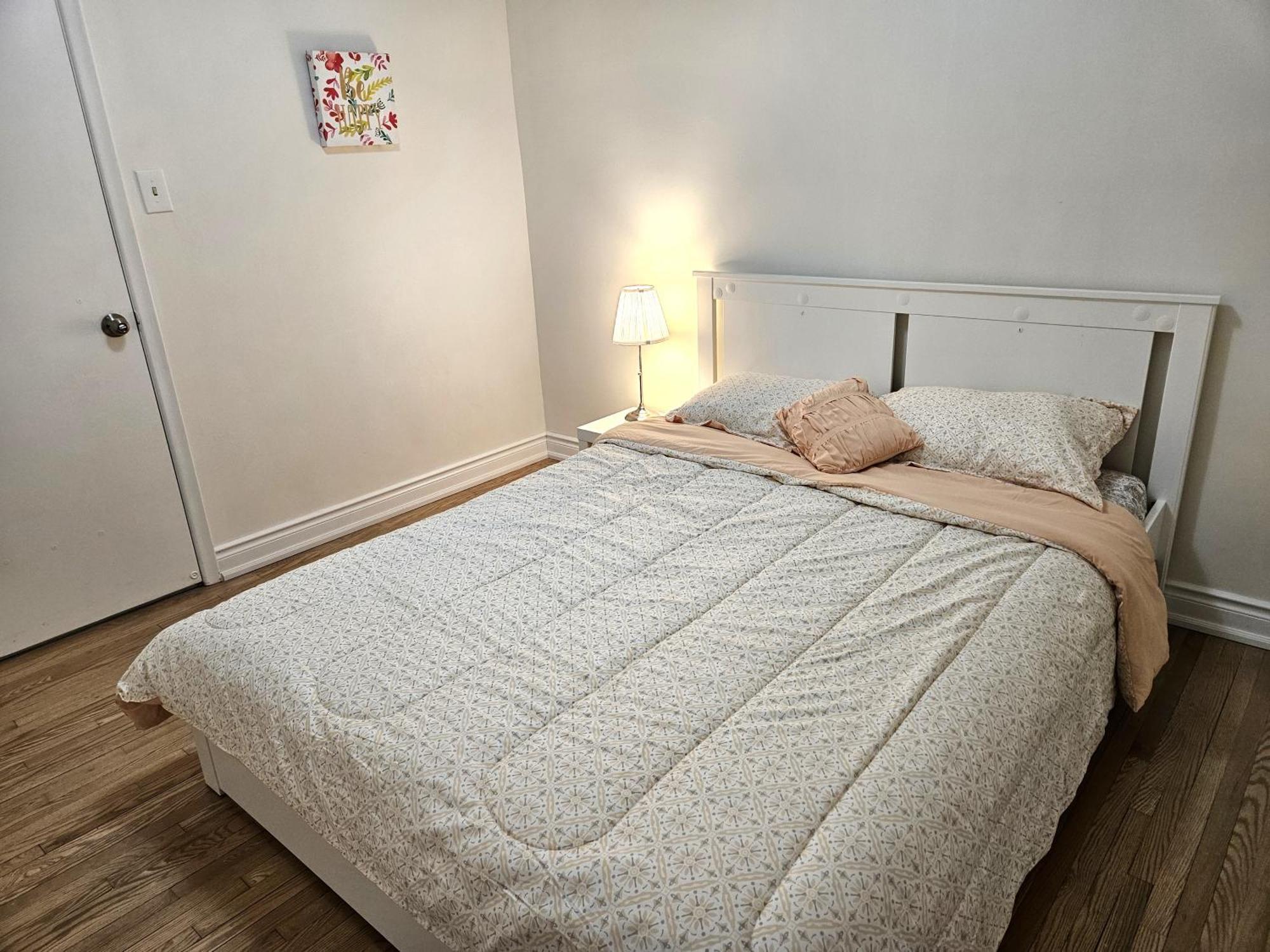 Charming Detached House Near The Airport Lejlighed Mississauga Eksteriør billede