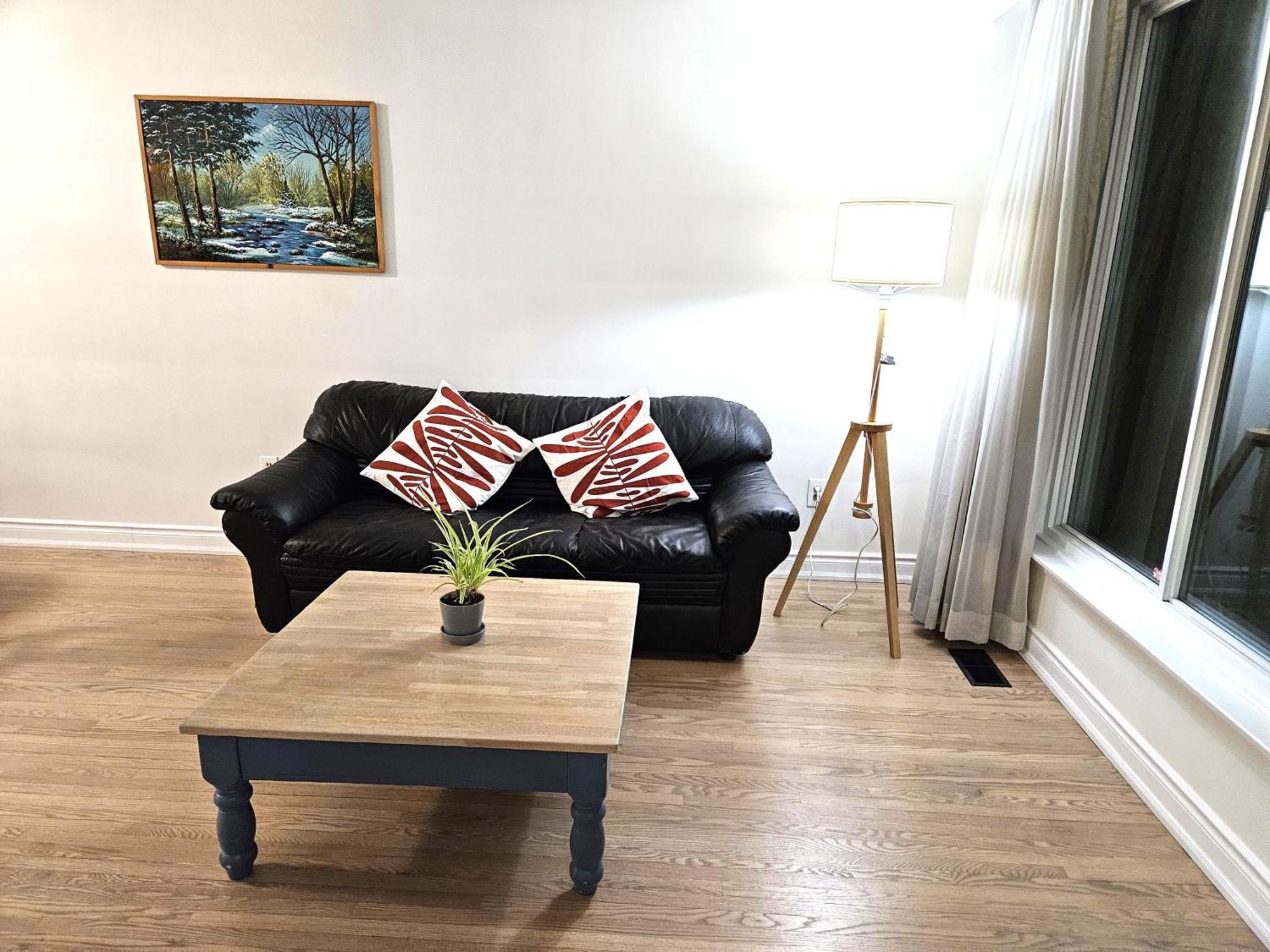 Charming Detached House Near The Airport Lejlighed Mississauga Eksteriør billede
