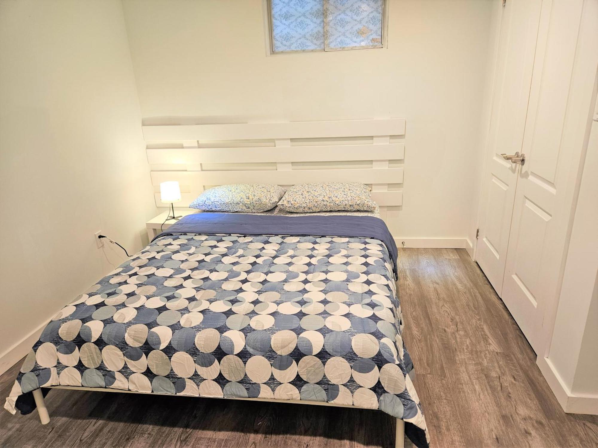 Charming Detached House Near The Airport Lejlighed Mississauga Eksteriør billede